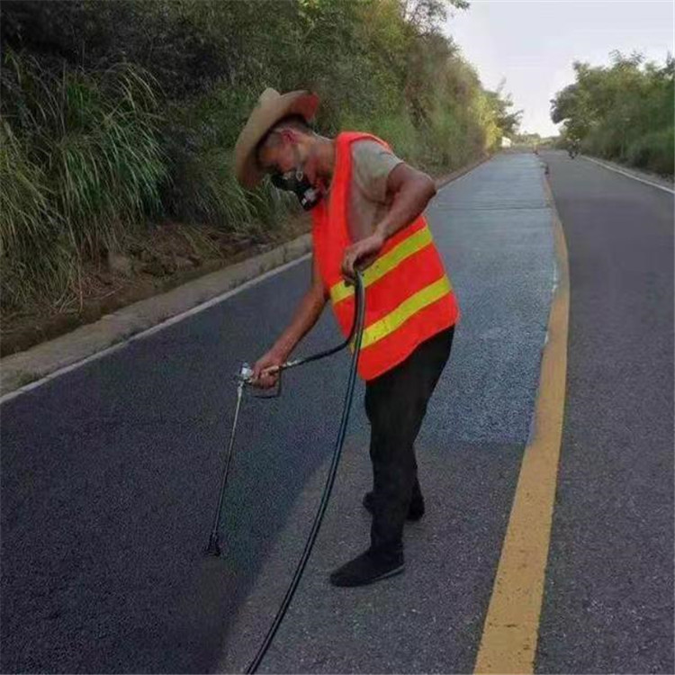 德阳 彩色防滑路面的底涂是保障路面附着力